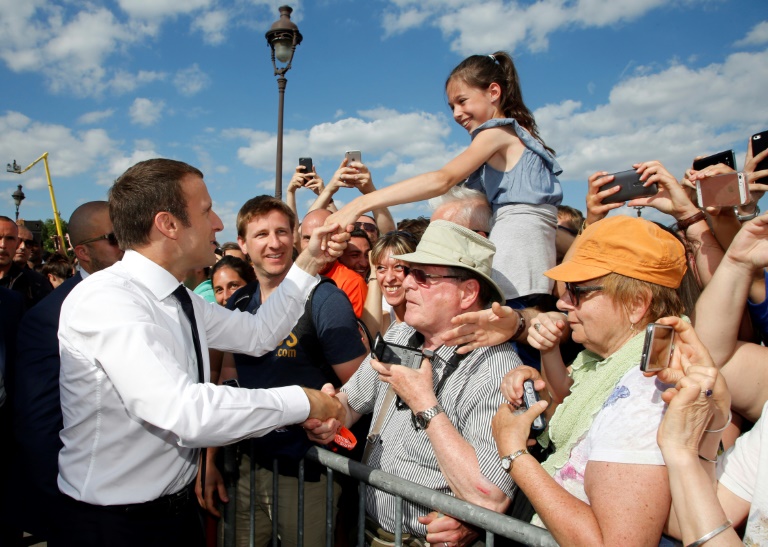 64% Macron emmanueldEdouardPhilippe